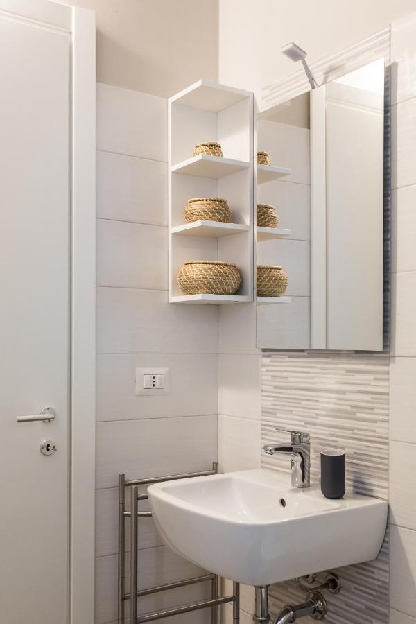 Cozy And Warm 1 Bedroom - Via Sapeto * Milán